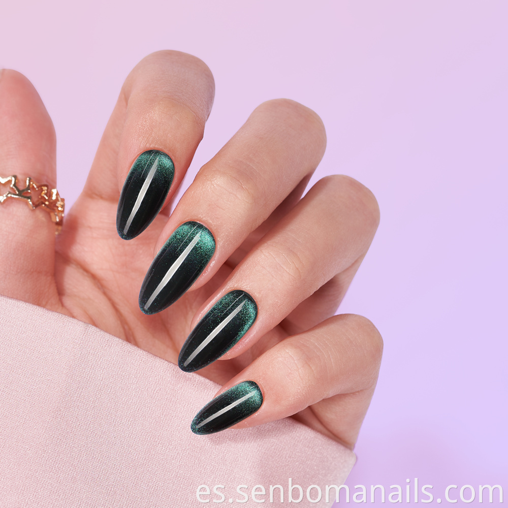 Cat Eye Nail